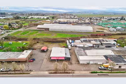 890 N Main St, Independence, OR 97351 - Photo 2