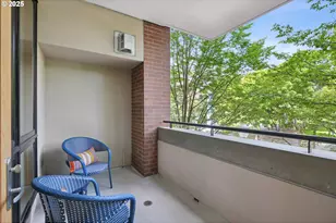 1030 NW Johnson St, Portland, OR 97209 - Photo 8