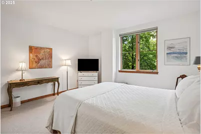 1030 NW Johnson St #224, Portland, OR 97209 - Photo 28