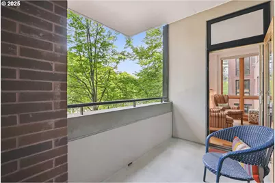1030 NW Johnson St #224, Portland, OR 97209 - Photo 14