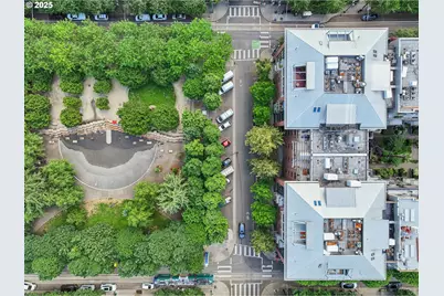 1030 NW Johnson St #224, Portland, OR 97209 - Photo 22