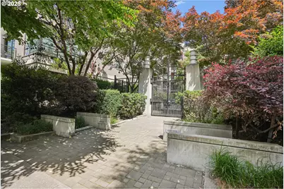 1030 NW Johnson St #224, Portland, OR 97209 - Photo 34