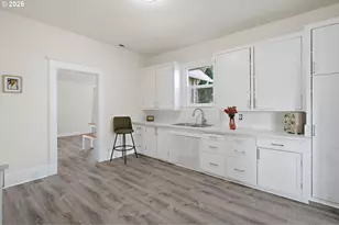309 W 7th St, The Dalles, OR 97058 - Photo 12