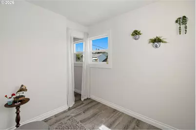 309 W 7th St, The Dalles, OR 97058 - Photo 22