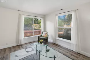 309 W 7th St, The Dalles, OR 97058 - Photo 4