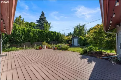 2030 SE 100th Ave, Portland, OR 97216 - Photo 38