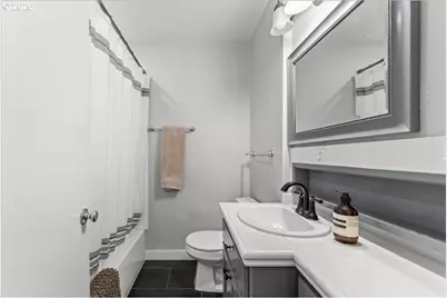 2030 SE 100th Ave, Portland, OR 97216 - Photo 26