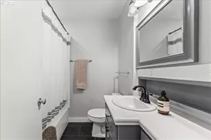 2030 SE 100th Ave, Portland, OR 97216 - Photo 26