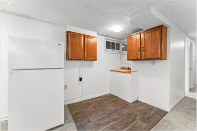 2030 SE 100th Ave, Portland, OR 97216 - Photo 32