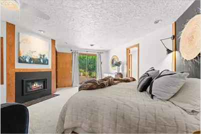 2030 SE 100th Ave, Portland, OR 97216 - Photo 18