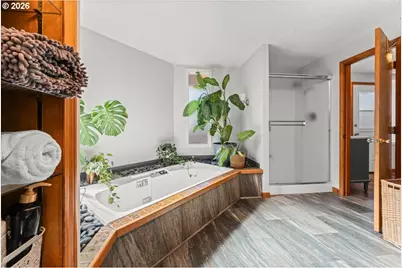 2030 SE 100th Ave, Portland, OR 97216 - Photo 22