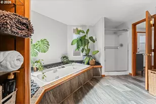 2030 SE 100th Ave, Portland, OR 97216 - Photo 22