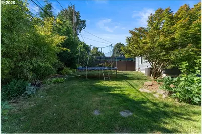 2030 SE 100th Ave, Portland, OR 97216 - Photo 40