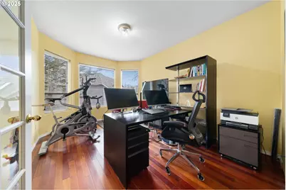 9216 NW Bartholomew Dr, Portland, OR 97229 - Photo 32