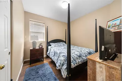 9216 NW Bartholomew Dr, Portland, OR 97229 - Photo 34