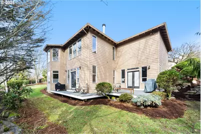 9216 NW Bartholomew Dr, Portland, OR 97229 - Photo 10