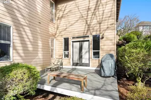 9216 NW Bartholomew Dr, Portland, OR 97229 - Photo 8