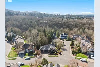 9216 NW Bartholomew Dr, Portland, OR 97229 - Photo 40