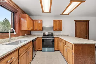 1514 Burbridge Dr, Rogue River, OR 97537 - Photo 16