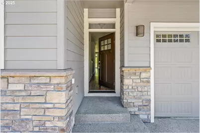 1375 NE Cascadia Ridge Dr, Estacada, OR 97023 - Photo 2