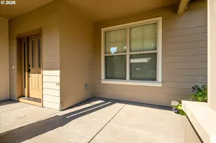 360 Mia Ln, Eugene, OR 97401 - Photo 6