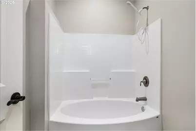 360 Mia Ln, Eugene, OR 97401 - Photo 18