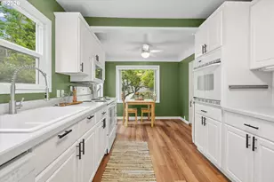 4307 SW Marigold St, Portland, OR 97219 - Photo 12