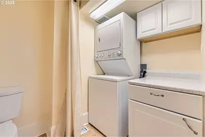 1203 SE 53rd Ave, Portland, OR 97215 - Photo 18