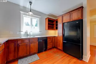 1203 SE 53rd Ave, Portland, OR 97215 - Photo 14