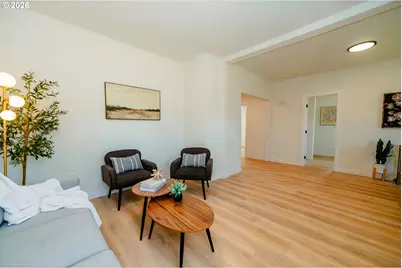 6800 SE Duke St, Portland, OR 97206 - Photo 4