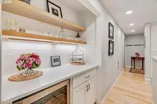 5624 S Riverside Ln, Portland, OR 97239 - Photo 10