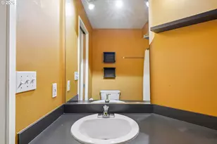 5910 NE Hoyt St, Portland, OR 97213 - Photo 20