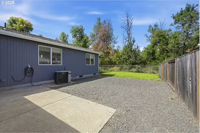 515 Pine Ct, Creswell, OR 97426 - Photo 32
