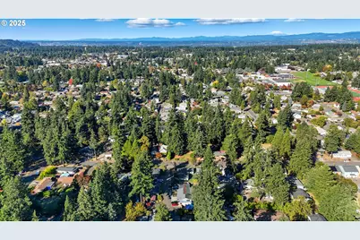 12825 SE Lincoln St, Portland, OR 97233 - Photo 30