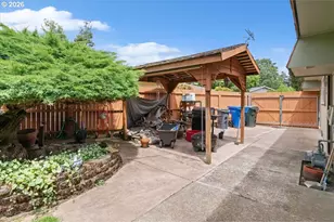 806 NE Nightingale Ct, Keizer, OR 97303 - Photo 30