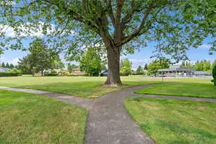 806 NE Nightingale Ct, Keizer, OR 97303 - Photo 34