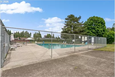 806 NE Nightingale Ct, Keizer, OR 97303 - Photo 36