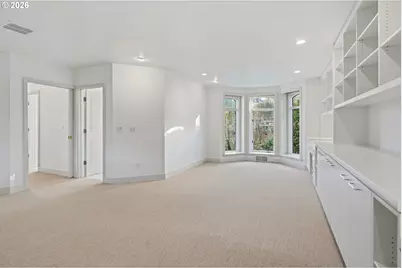 1235 SW Myrtle Ct, Portland, OR 97201 - Photo 24