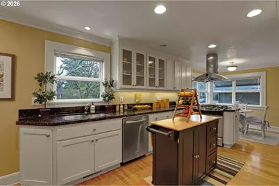 2905 NE 46th Ave, Portland, OR 97213 - Photo 8