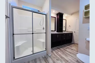 107 Wanda Ct, Myrtle Creek, OR 97457 - Photo 16