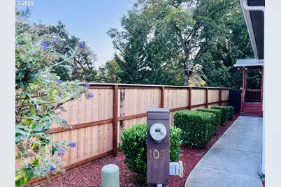 107 Wanda Ct, Myrtle Creek, OR 97457 - Photo 4