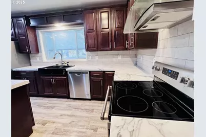 107 Wanda Ct, Myrtle Creek, OR 97457 - Photo 12