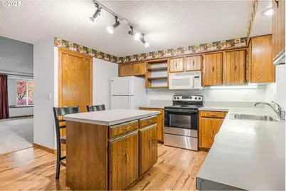 6800 SE 82nd Ave, Beaverton, OR 97078 - Photo 8