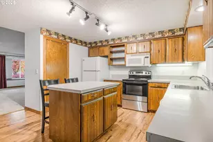 6800 SE 82nd Ave, Beaverton, OR 97078 - Photo 8