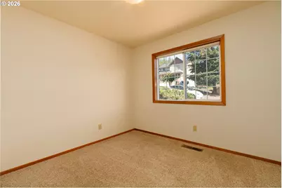 2309 NW Parkdale Ave, Roseburg, OR 97471 - Photo 10