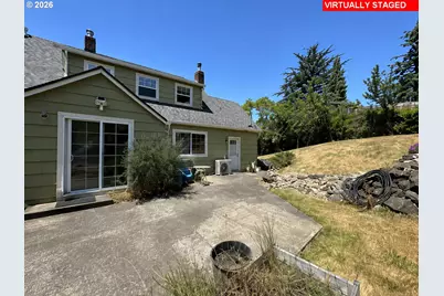 558 11th Ave, Coos Bay, OR 97420 - Photo 14