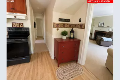 558 11th Ave, Coos Bay, OR 97420 - Photo 6