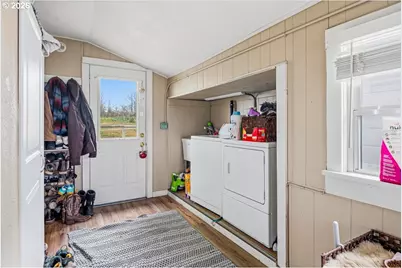10400 SW Houston Lake Rd, Powell Butte, OR 97753 - Photo 26
