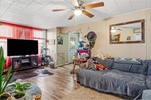 10400 SW Houston Lake Rd, Powell Butte, OR 97753 - Photo 20