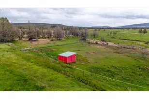 10400 SW Houston Lake Rd, Powell Butte, OR 97753 - Photo 36